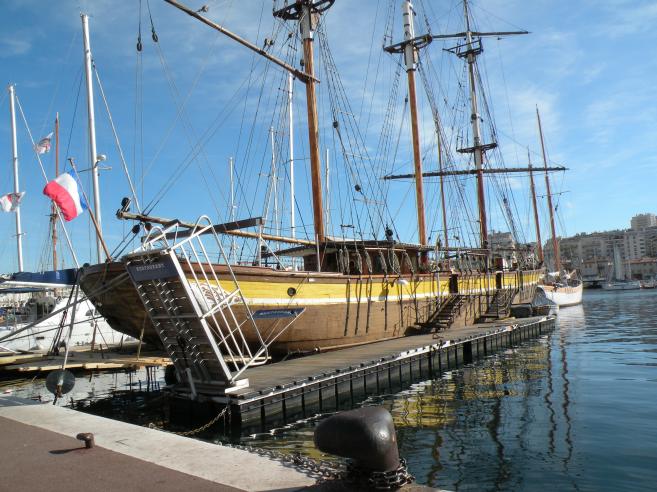  vieux voilier, Vieux-Port